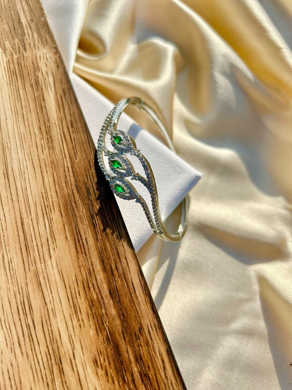 Green Triple Stones Bracelet