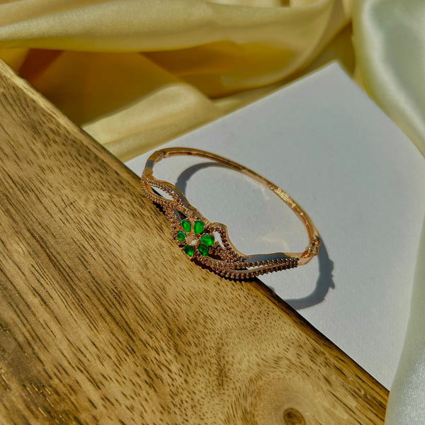 Green Daisy Rose Gold Bracelet