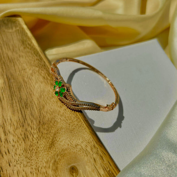 Green Daisy Rose Gold Bracelet