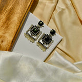 Black Elegant Pearls Earrings